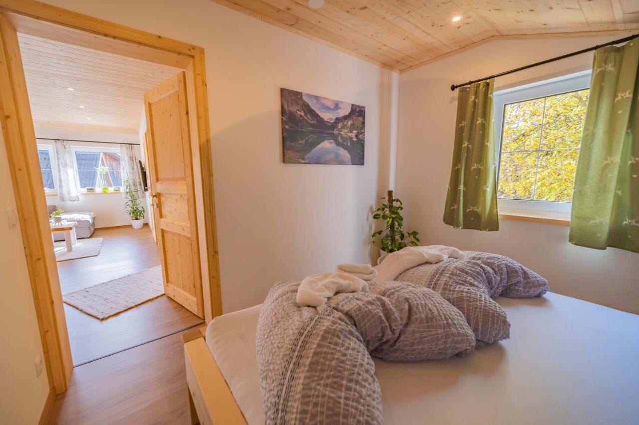 Ferienwohnungen Seraphine Und Theresia Grundlsee Exterior foto